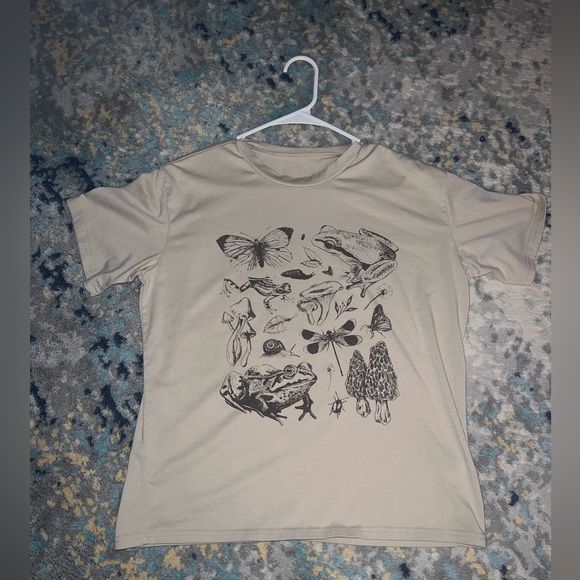 Size - Small / Tan / Nature design 🌺🐸 / Rarley Worn / - Picture 1 of 2